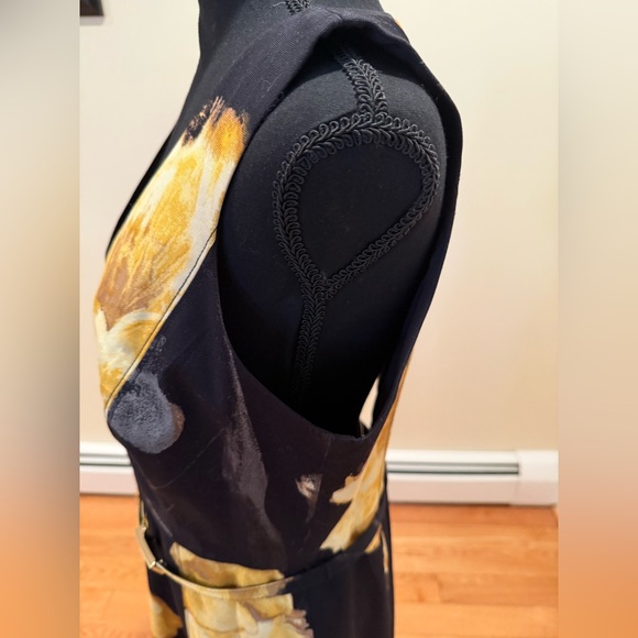 White House Black Market Black and Yellow Floral Midi Dress with belt V N NWOT - Picture 12 of 16